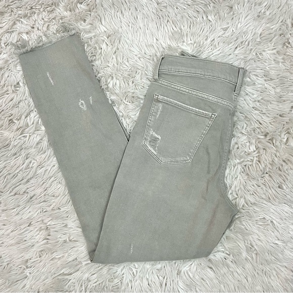 Lucky Brand Light Gray Distressed Brooke Legging Jeans Raw Hem Size 10/30 - Picture 10 of 11